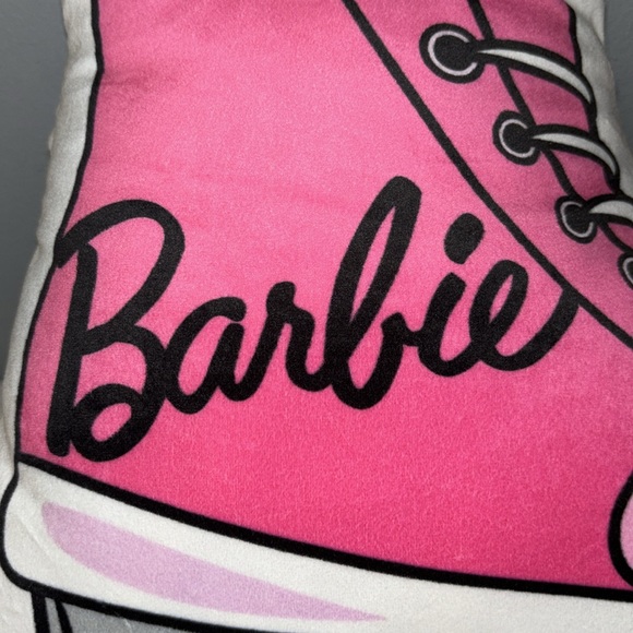 BARBIE ROLLER SKATE PILLOW - Picture 3 of 3